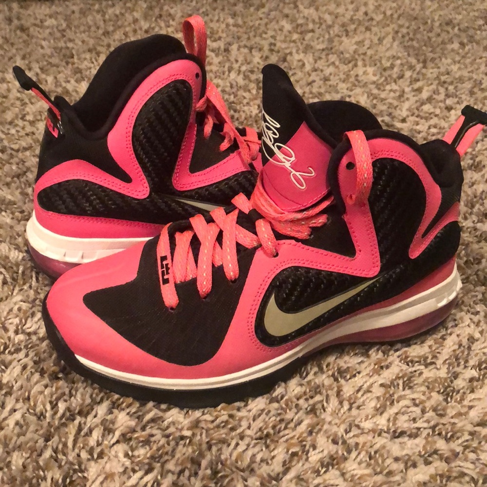 Girls Nike Lebrons
